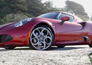 PCWorld review: Alfa Romeo 4C